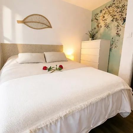 Apartment Escapade - 15min De - Parking Gratuit Bussy-Saint-Georges