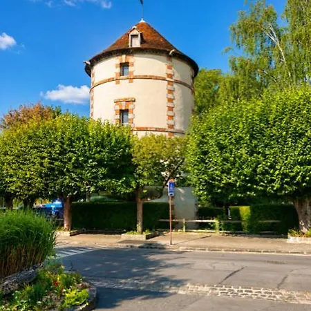 Escapade - 15min De - Parking Gratuit * Bussy-Saint-Georges